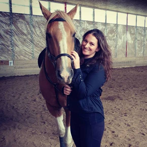 Meet your Posher, Ashley - Picture 1 of 1